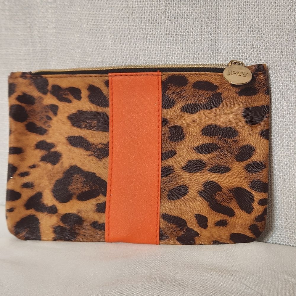 🖤 Ipsy Cosmetic Makeup Travel Organizer Purse Organizer Leopard Print Wild